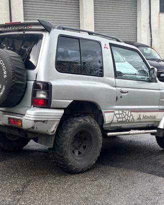 Mitsubishi Pajero 2.8 TDI Metal-top S.S. GLS Targe