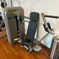 Pectoral Machine Technogym