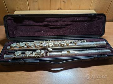 Flauto Traverso Yamaha YFL-211  finitura argentata