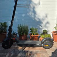 Xiaomi Electric Scooter 4 Pro (2nd Gen)