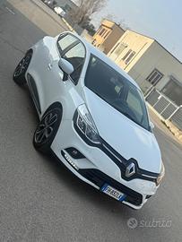 RENAULT CLIO 2017 DIESEL