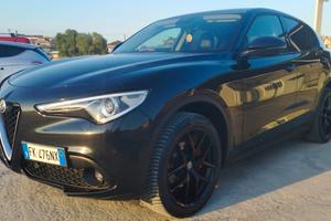 Alfa Romeo Stelvio 2.2 Turbodiesel 210 CV AT8 Q4 E
