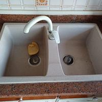 lavandino doppio in resina