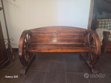 Panca rustica con ruote di carro