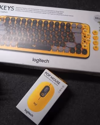 Logitech Pop Keys Tastiera e Mouse kit
