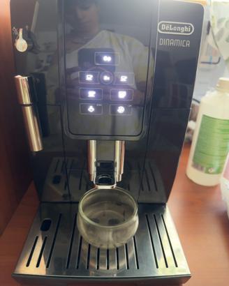 Macchina caffè De'Longhi Dinamica ECAM 353.15.B