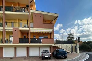 Appartamento di 95 m² con 5 locali a Castel Frenta