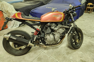 Honda hornet 600 cafè racer