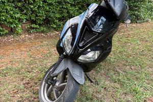 Aprilia sr50