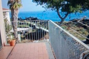Acireale mare villa fronte mare vani6