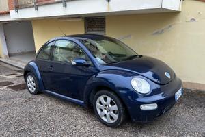 VOLKSWAGEN New Beetle 1.6