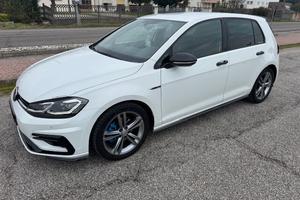 Volkswagen Golf 1.5 TSI 5p. Sport -R line