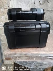 Givi trekker due trk33 e due trk46. 