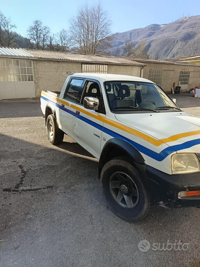 MITSUBISHI L200