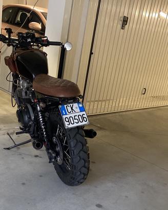Triumph bonnevile t100 del 2005