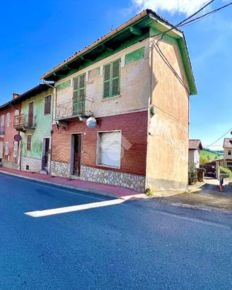 CASA SEMINDIPENDENTE A MONTECHIARO D'ASTI