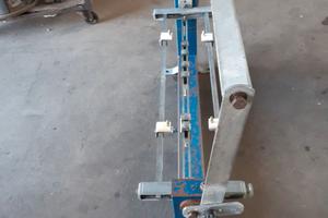 Cavalletto per allestire le testate