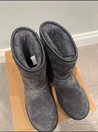 Stivalettio UGG 