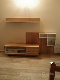Mobile in legno