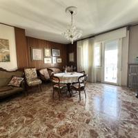 Fuori mura treviso - ampio appartamento