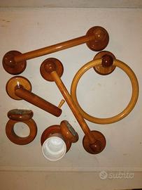 Accessori bagno in legno