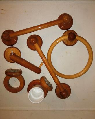 Accessori bagno in legno