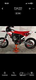 Fantic 125 motard 2023