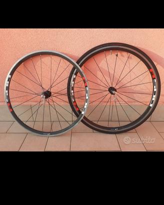 coppia di ruote shimano