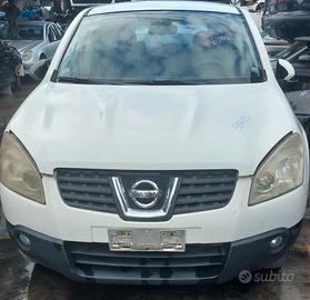 NISSAN QASHQAI DIVERSI COLORI