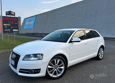 Audi A3 SPB 1.6TDi S tronic Attraction
