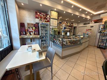 BAR Caffetteria ristrutturato chiavi mano privato