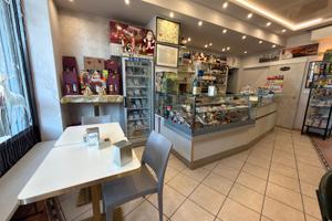 BAR Caffetteria ristrutturato chiavi mano privato