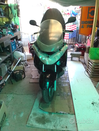 Vendo due motori Suzuki Burgman 125e200