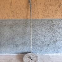 Peso zavorra con base in cemento