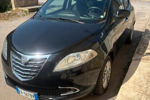 Lancia ypsilon 2013 1.2 benzina