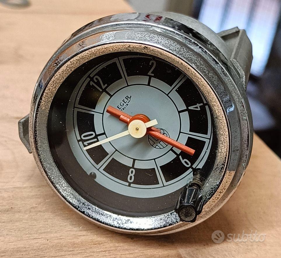 Orologio interno della Alfa Romeo 2000 anni 70 Accessori Auto In vendita a Livorno