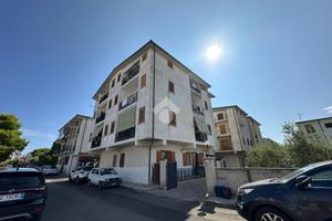 3 LOCALI A VILLAPIANA