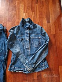 Casucci giubbino casacca e jeans 