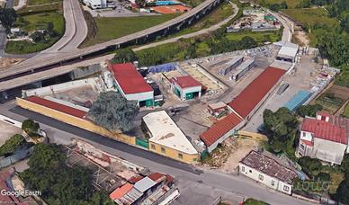 Immobile di 5200 m² con 4 locali a Castello di Cis