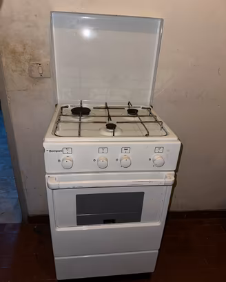 Cucina con forno a gas