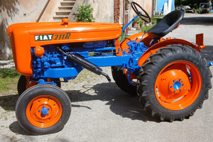 Trattore fiat piccola 211r