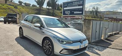 Volkswagen Golf 1.5 TGI DSG Style NEOPATENTATI