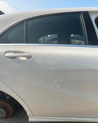 PORTIERA POSTERIORE DESTRA MERCEDES CLASSE A 180D 