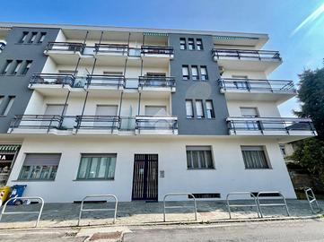 2 LOCALI A CASTELLAMONTE