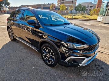 FIAT Tipo 5p 1.0 Cross 100cv