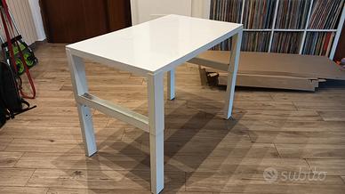 scrivania Ikea bianca