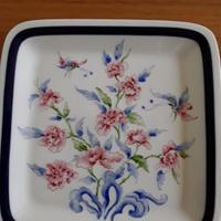 Piatto decorato a mano