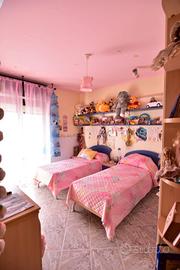 Arredo completo di un  intero appartamento