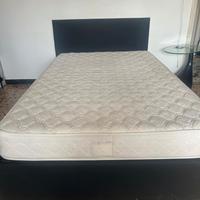 Letto una piazza e mezz0 (rete + materasso)