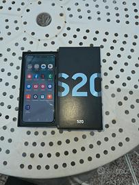 Iphone 14pro max e samsung s20 